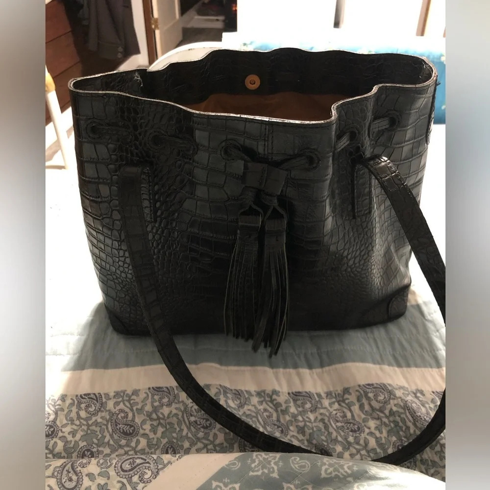 Patricia Nash Large Croc Embossed Witney Drawstring Tote Bag - Picture 12 of 13